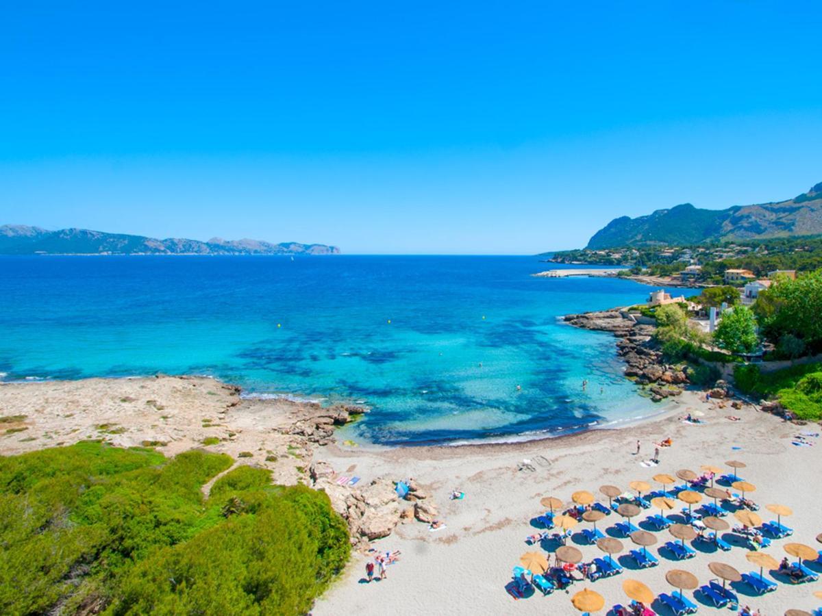 Pou D,ambroitx, Pool And Sea Views In *