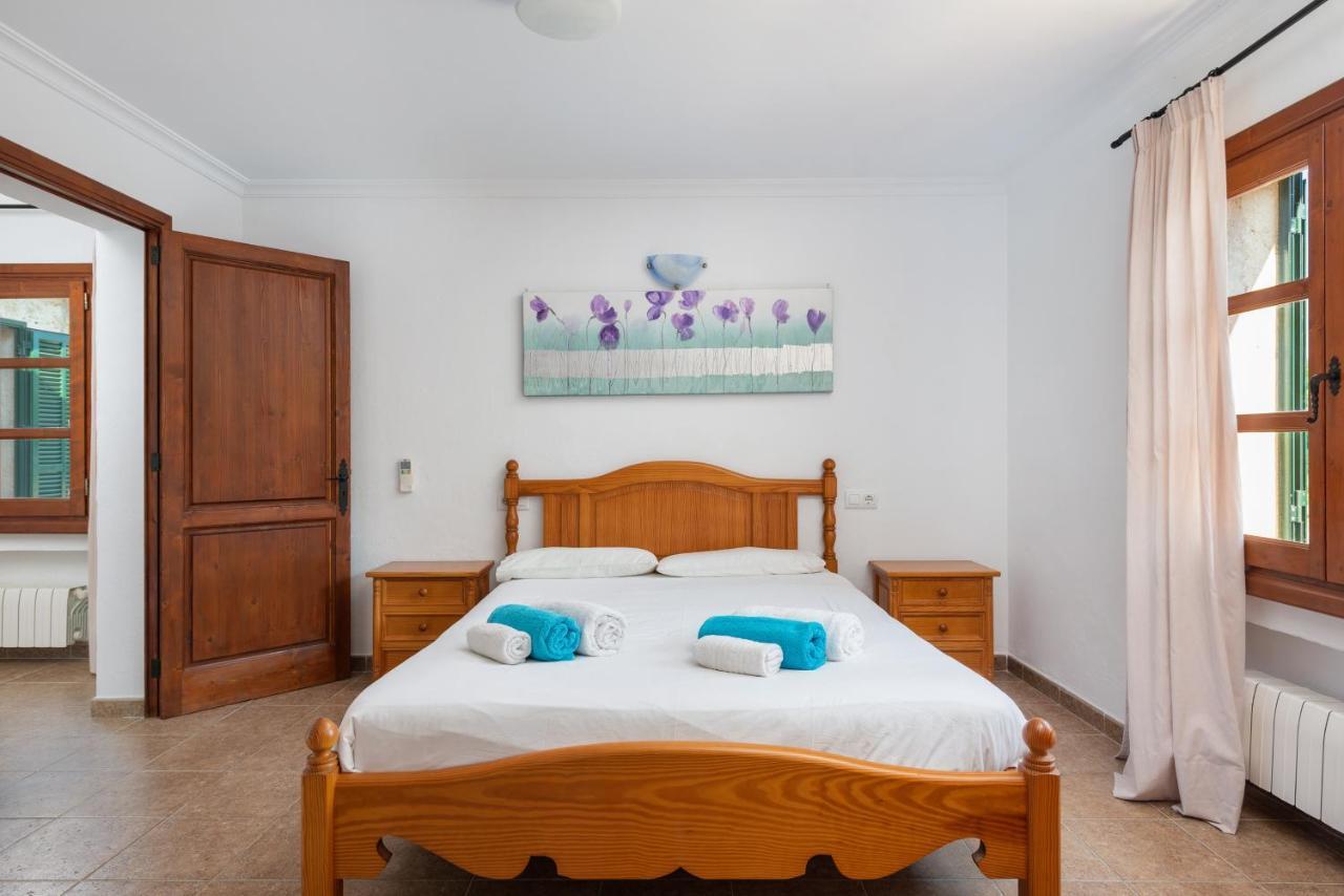 Villa Pou D,ambroitx, Pool And Sea Views In