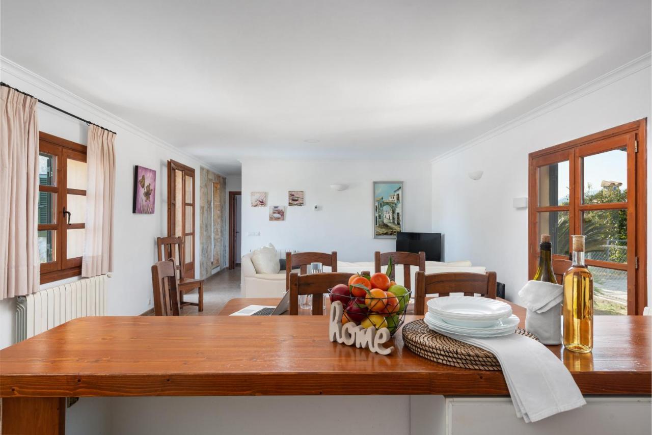 Villa Pou D,ambroitx, Pool And Sea Views In *