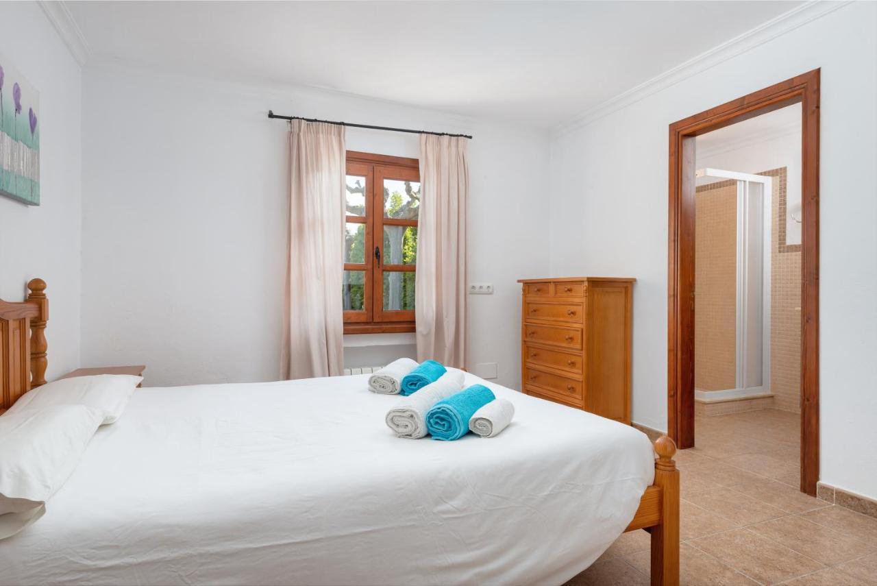 Villa Pou D,ambroitx, Pool And Sea Views In